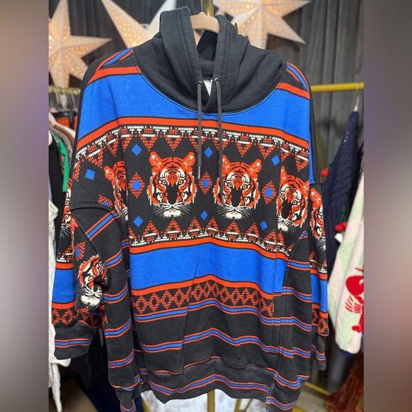 Free People Movement Sprint To The Finish Printed Hoodie Black Tiger Print NWOT - Picture 5 of 7